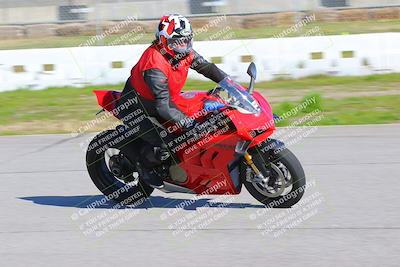 media/Jan-20-2023-Fastrack Riders (Fri) [[f2ad32aba3]]/Level 1/session 3 turn 9/